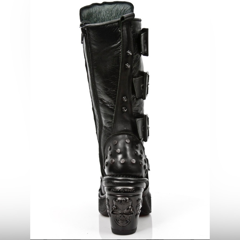 New rock black Italian leather Metallic studded boot - size 39 (US 8) worn once - Picture 5 of 16